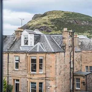 Ceilidh-donia *** Edinburgh
